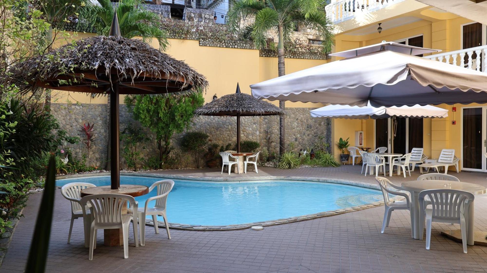Mermaid Resort And Dive Center Пуерто Галера Екстериор снимка