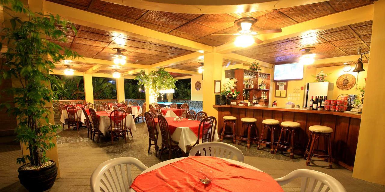 Mermaid Resort And Dive Center Пуерто Галера Екстериор снимка