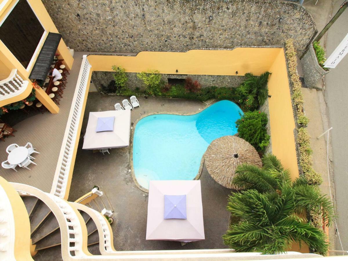Mermaid Resort And Dive Center Пуерто Галера Екстериор снимка