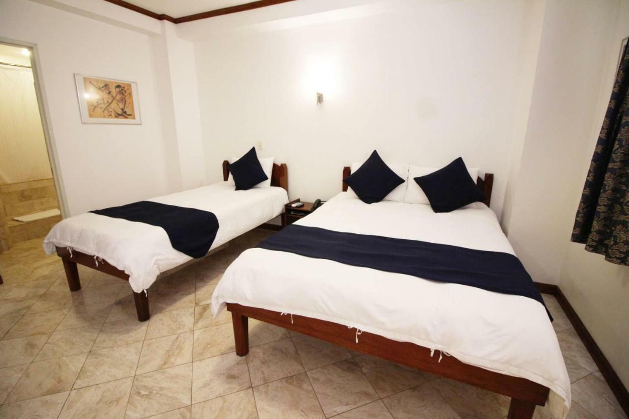 Mermaid Resort And Dive Center Пуерто Галера Екстериор снимка